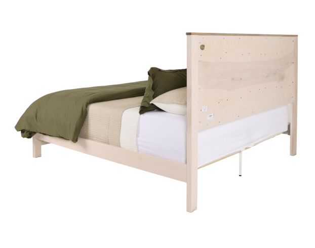 Daniel's Amish Orchard Maple Queen Bed large image number 4