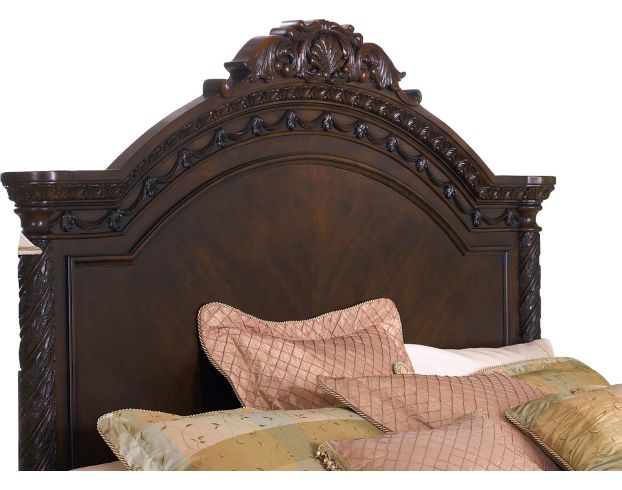 North shore deals queen bed