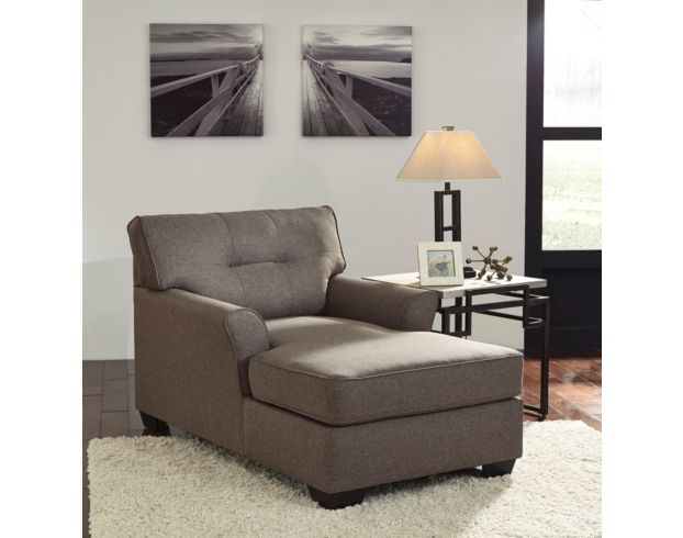 Grey chaise lounge discount chair