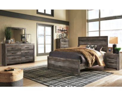 Ashley Wynnlow 4-Piece Queen Bedroom Set