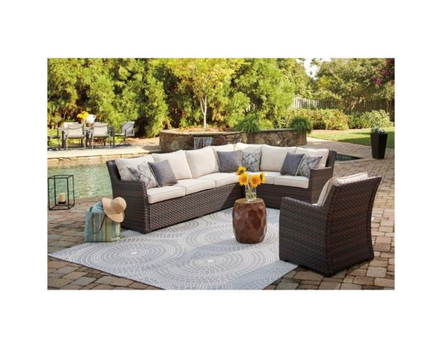 Ashley Easy Isle 2-Piece Sectional with Chair large image number 4