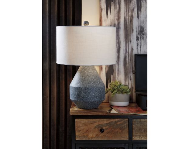 Ashley Accents Table Lamp large image number 2