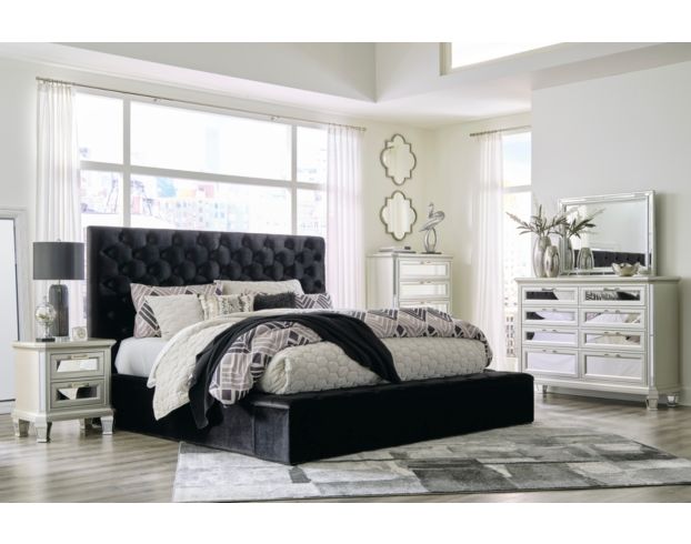 Ashley Lindenfield Queen Upholstered Bed large image number 2
