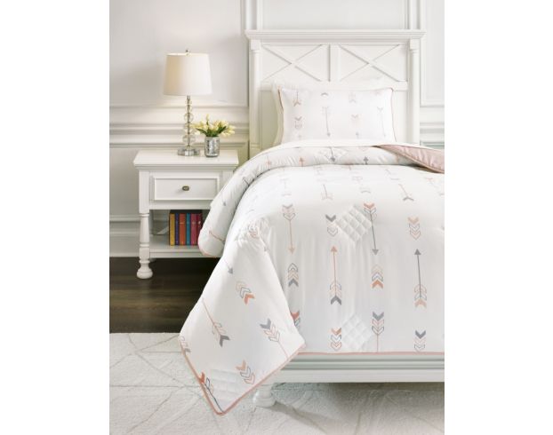 Ashley Lexann Pink 2-Piece Twin Comforter Set large image number 2