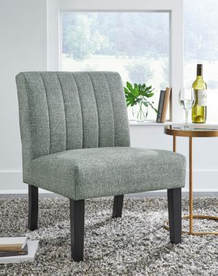 Ashley Hughleigh Gray Accent Chair Homemakers   ASHY634386 B