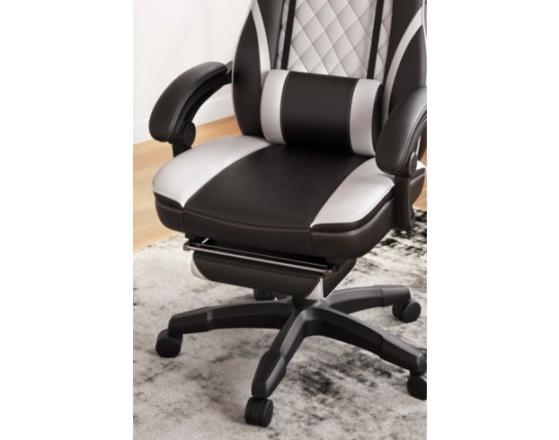 Ashley Lynxtyn Gaming Chair large image number 7