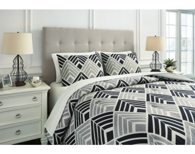 Ashley Ellowyn 3-Piece Queen Comforter Set large image number 4