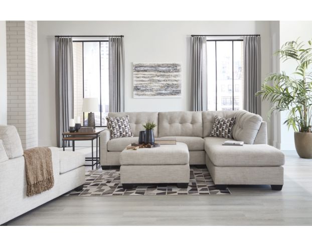 Ashley Mahoney 2-Piece Sectional with Right-Facing Chaise large image number 9