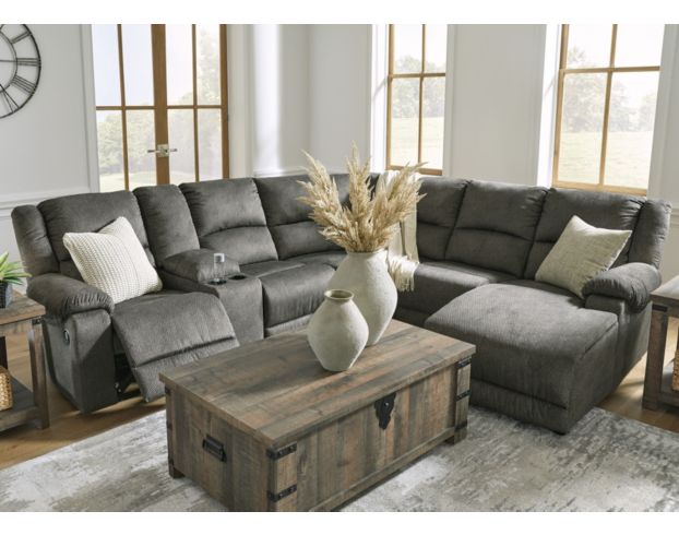 Ashley Benlocke 6-Piece Reclining Sectional with Chaise large image number 10