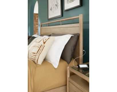 Aspen Shiloh Queen Bed