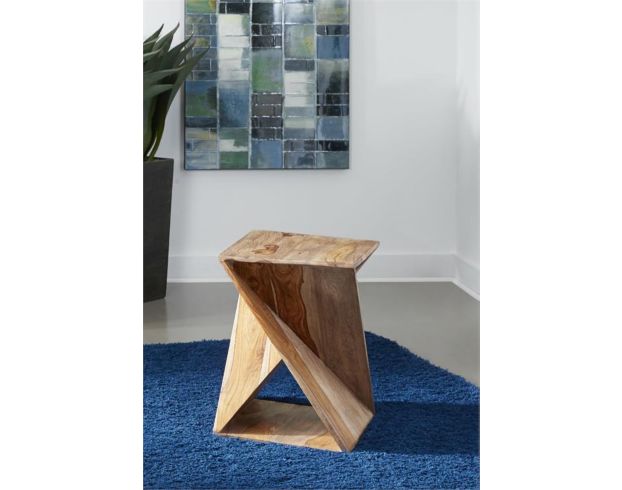Coast To Coast Accent Table large image number 2