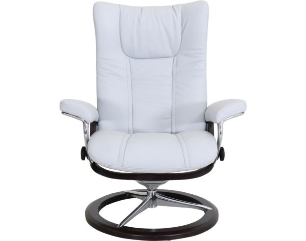 Ekornes Wing 100% Leather Medium Chair large image number 1