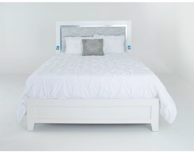 Global Luccia Queen Bed large image number 1