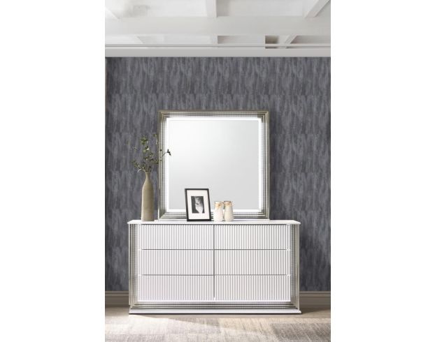 Global Aspen White Dresser With Mirror, White Dresser With Large Mirror
