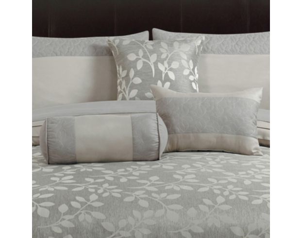 Hallmart Platinum 7-Piece Queen Comforter Set large image number 2