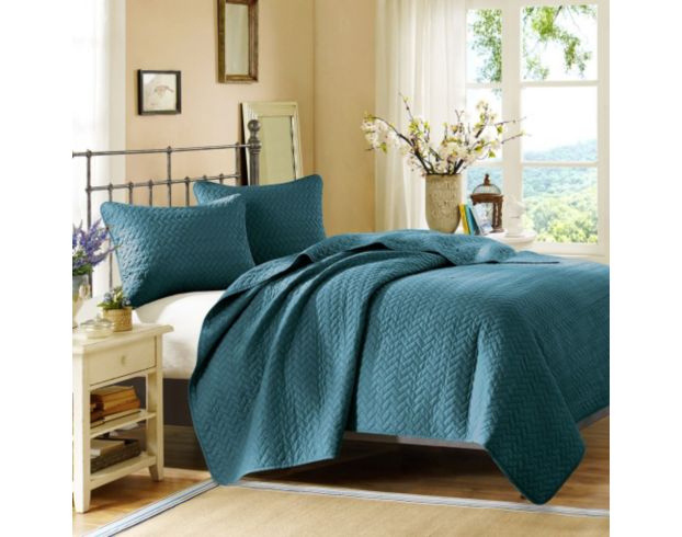 Hampton Hill Velvet Touch Peacock 3-Piece King Coverlet Set large image number 1