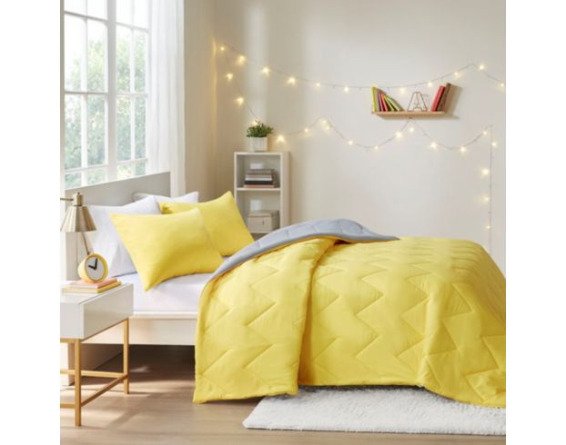 Hampton Hill Trixie Yellow 3-Piece Full/Queen Comforter Set large image number 7