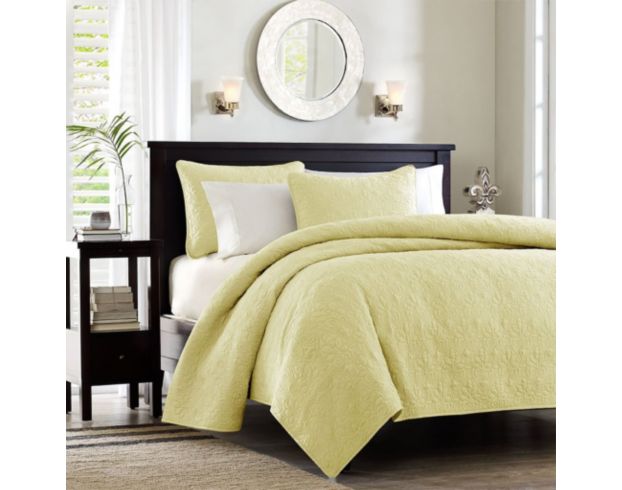 Hampton Hill Quebec Yellow 3-Piece Full/Queen Coverlet Set large image number 1