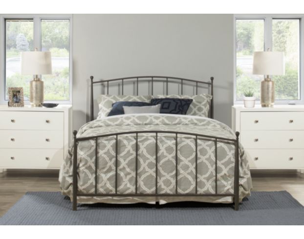 Hillsdale Furniture Warwick Queen Bed large image number 2