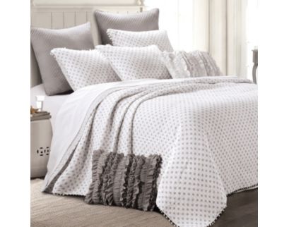 Levtex Astoria White 3-Piece Queen/Full Quilt Set