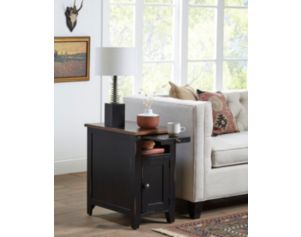 Martin Furniture Dakota Black Chairside Table