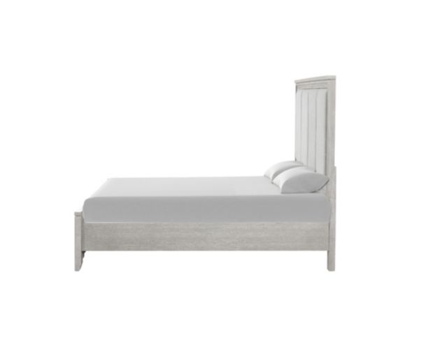 New Classic Fiona Queen Bed large image number 3