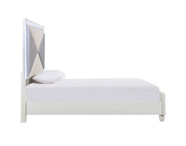New Classic Harlequin Queen Bed large image number 3
