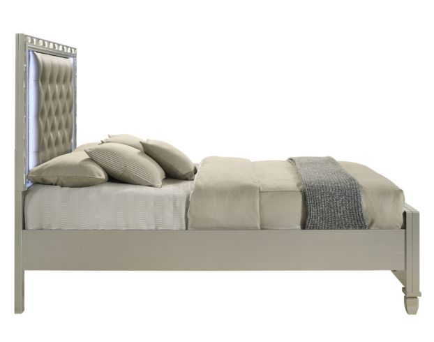 New Classic Radiance Silver King Bed large image number 3