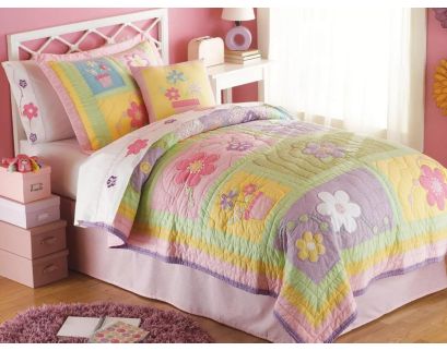 Pem-America, Inc. Sweet Helena 2-Piece Twin Quilt Set