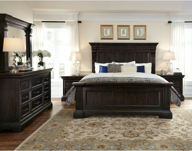 Pulaski Caldwell 4-Piece King Bedroom Set large image number 1