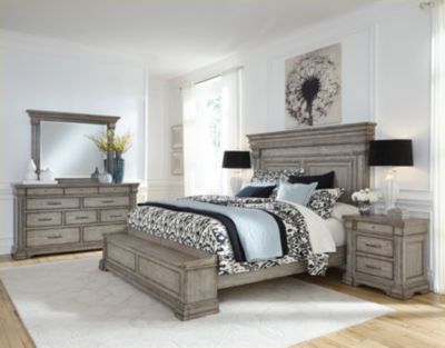 Pulaski Madison Ridge 4-Piece King Storage Bedroom Set